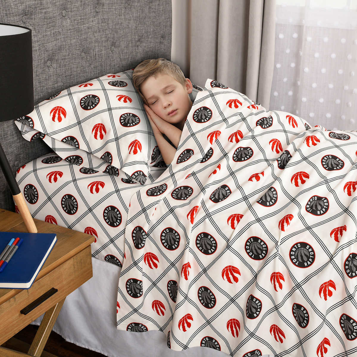 NBA - Ensemble housse de couette et cache-oreiller en Microflannel, Toronto Raptors – Image 3